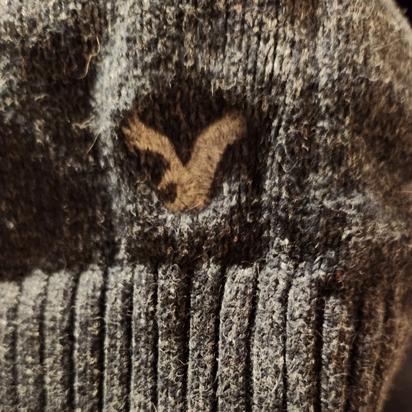 American Eagle 🦅 Outfitters Athletic Fit Large Deep Grey Sweater Men's - Picture 6 of 8